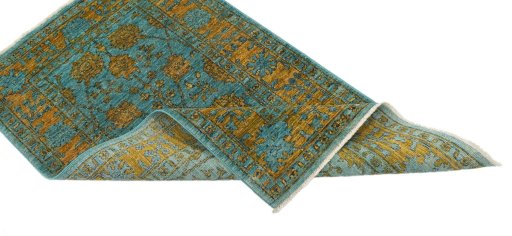Central medallion detail of New Farahan rug from Pakistan