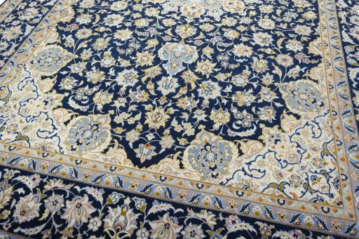 Close-up detail of 2000s Najafabad rug from Iran / Persia showing Wool weave