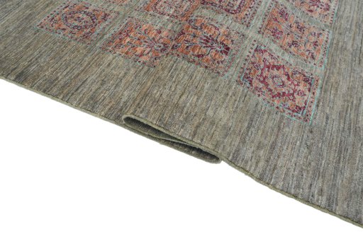 Close-up detail of New Farahan rug from Pakistan showing Wool weave