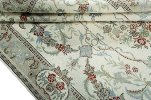 Close-up detail of New Kashmar rug from Iran / Persia showing Wool weave