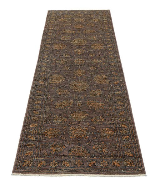 Surface texture of New Farahan rug with natural Wool and intricate pattern