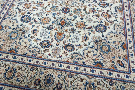 Close-up detail of 2000s Kashmar rug from Iran / Persia showing Wool weave