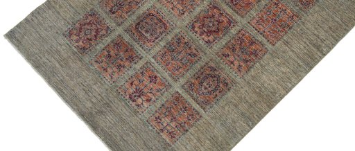 Backside of handmade New Farahan rug showing knot structure and weave density