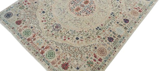 Backside of handmade New Haj-jalili rug showing knot structure and weave density