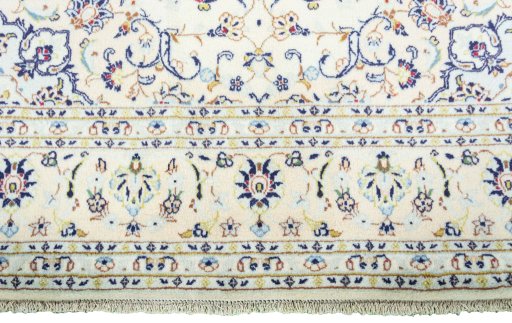 Full view of New Kashan rug from Iran / Persia, 294 × 200 cm in Beige tones