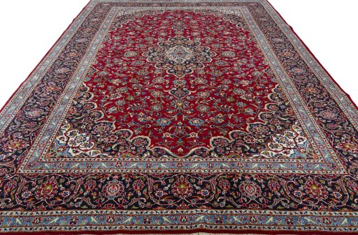 Surface texture of 2000s Kashan rug with natural Wool and intricate pattern