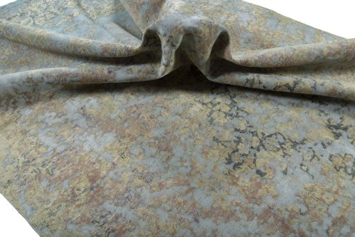 Corner detail of 1950s Vintage rug showing border pattern and Wool pile