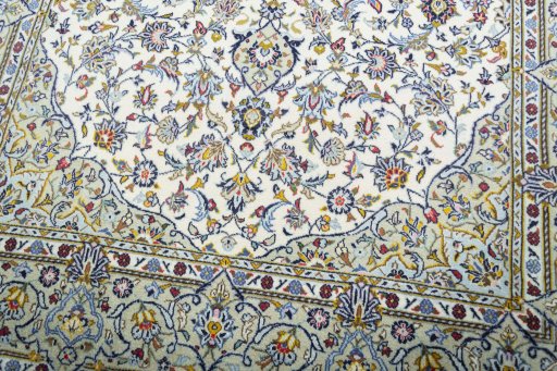 Close-up detail of 2000s Kashan rug from Iran / Persia showing Cork weave