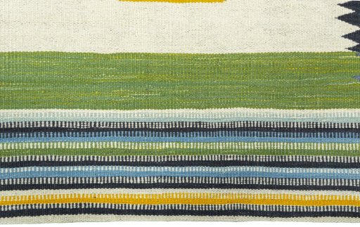 Central medallion detail of New Kilim Sofre rug from Turkey