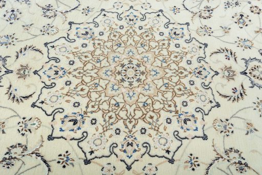 Central medallion detail of 2000s Nain rug from Iran / Persia