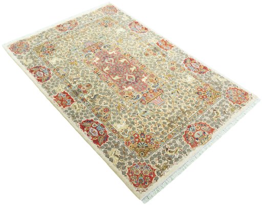 Close-up detail of New Ghom rug from Iran / Persia showing Cork weave