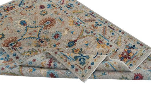 Central medallion detail of New Farahan rug from Pakistan