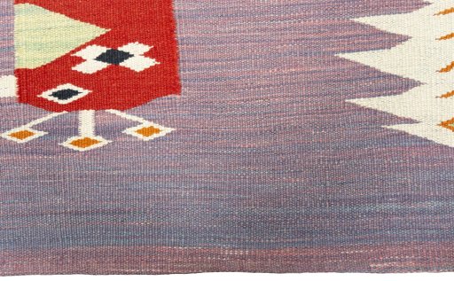 Central medallion detail of New Kilim Dastan rug from Turkey