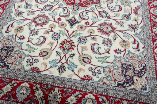 Close-up detail of 2000s Sarough rug from Iran / Persia showing Wool weave