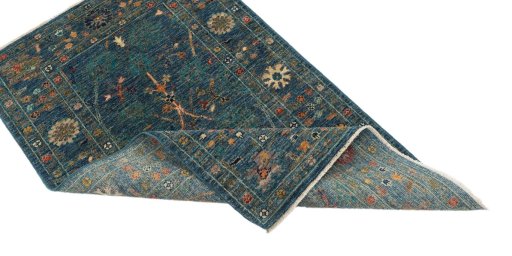 Central medallion detail of New Farahan rug from Pakistan