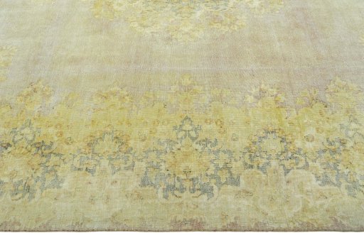 Corner detail of 1970s Vintage rug showing border pattern and Wool pile