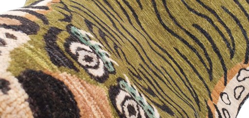 Close-up detail of New Farahan rug from Pakistan showing Wool weave