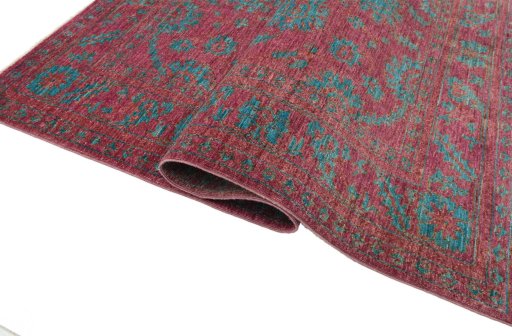 Close-up detail of New Farahan rug from Pakistan showing Wool weave