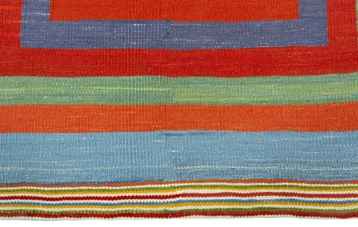 Central medallion detail of New Kilim Sofre rug from Turkey