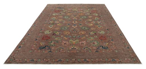 Surface texture of New Farahan rug with natural Wool and intricate pattern