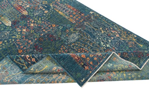 Central medallion detail of New Haj-jalili rug from Pakistan