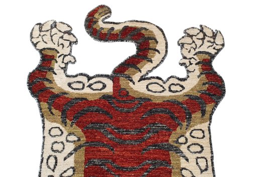 Backside of handmade New Farahan rug showing knot structure and weave density