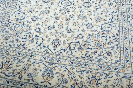 Close-up detail of 2000s Kashan rug from Iran / Persia showing Wool weave