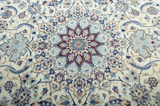 Central medallion detail of 2000s Nain rug from Iran / Persia