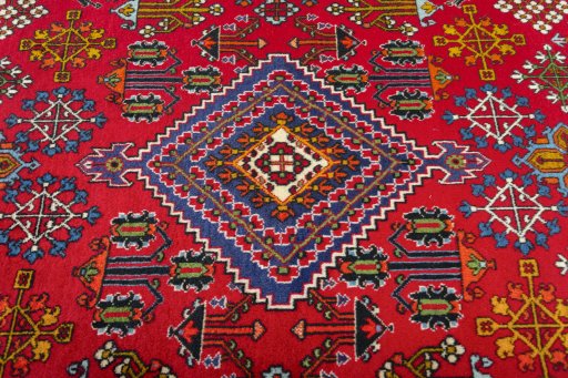 Central medallion detail of 2000s Meymeh rug from Iran / Persia