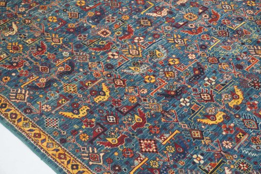 Surface texture of New Ariana rug with natural Wool and intricate pattern