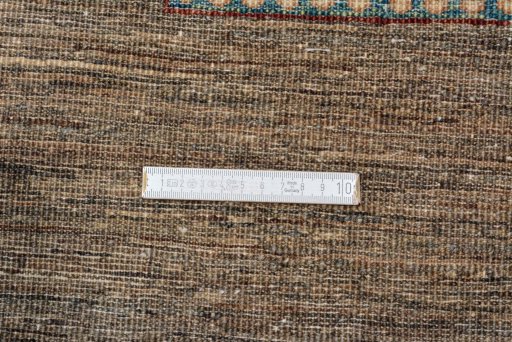 Corner detail of New Bakhtiari rug showing border pattern and Wool pile