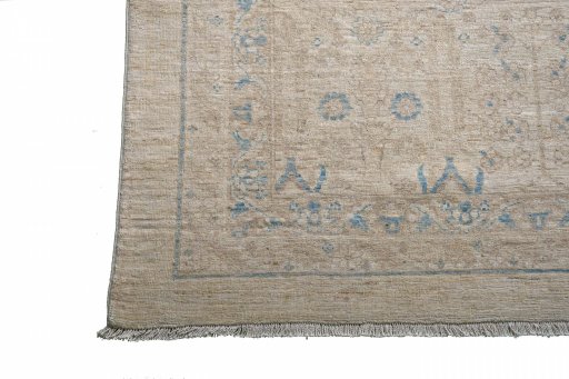 Surface texture of New Haj-jalili rug with natural Wool and intricate pattern