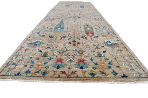 Corner detail of New Haj-jalili rug showing border pattern and Wool pile