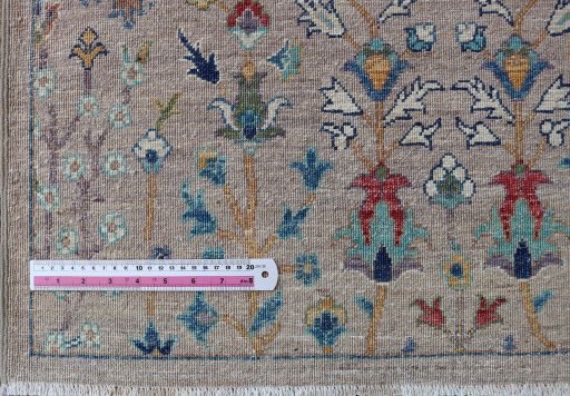 Central medallion detail of New Haj-jalili rug from Pakistan