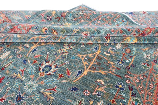 Surface texture of New Haj-jalili rug with natural Wool and intricate pattern
