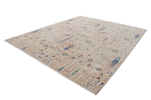 Corner detail of New Haj-jalili rug showing border pattern and Wool pile