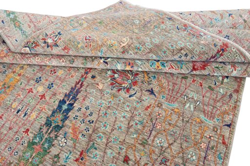 Surface texture of New Haj-jalili rug with natural Wool and intricate pattern