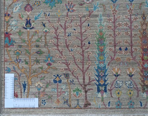 Corner detail of New Haj-jalili rug showing border pattern and Wool pile