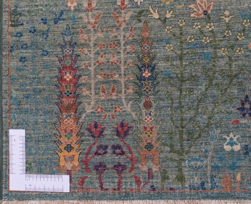 Corner detail of New Haj-jalili rug showing border pattern and Wool pile