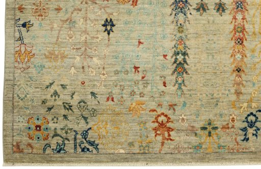 Corner detail of New Haj-jalili rug showing border pattern and Wool pile