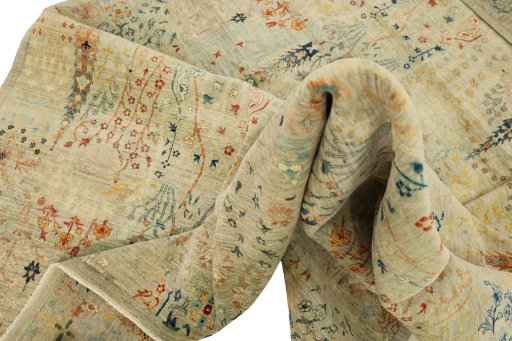 Surface texture of New Haj-jalili rug with natural Wool and intricate pattern
