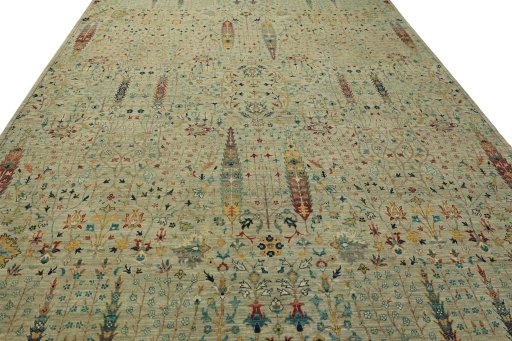 Central medallion detail of New Haj-jalili rug from Pakistan