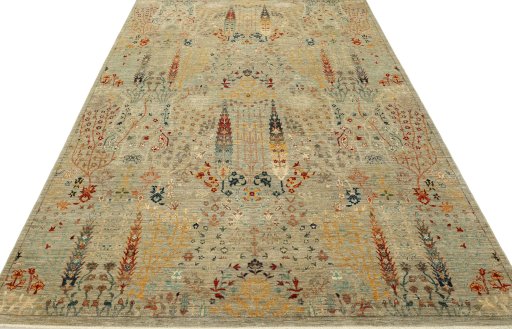 Surface texture of New Haj-jalili rug with natural Wool and intricate pattern