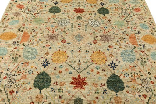 Central medallion detail of New Haj-jalili rug from Pakistan