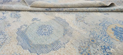 Close-up detail of New Mamluk rug from Pakistan showing Wool weave