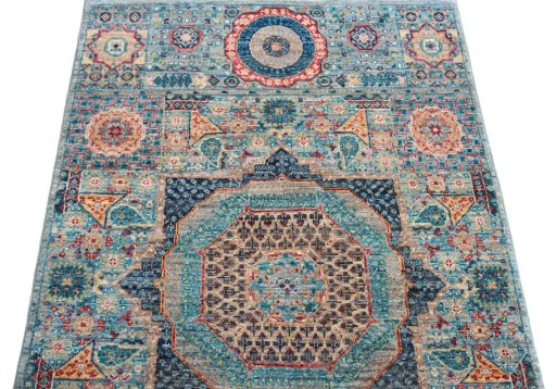 Close-up detail of New Mamluk rug from Pakistan showing Wool weave