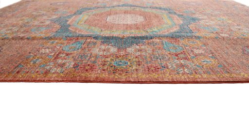 Close-up detail of New Mamluk rug from Pakistan showing Wool weave