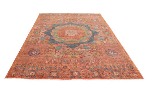 Surface texture of New Mamluk rug with natural Wool and intricate pattern