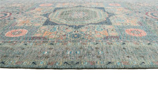 Close-up detail of New Mamluk rug from Pakistan showing Wool weave