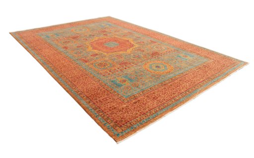 Close-up detail of New Mamluk rug from Pakistan showing Wool weave